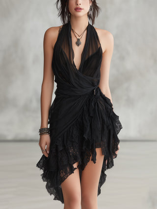 Perrine | Mini Robe en Dentelle Noire, Col Halter et Volants