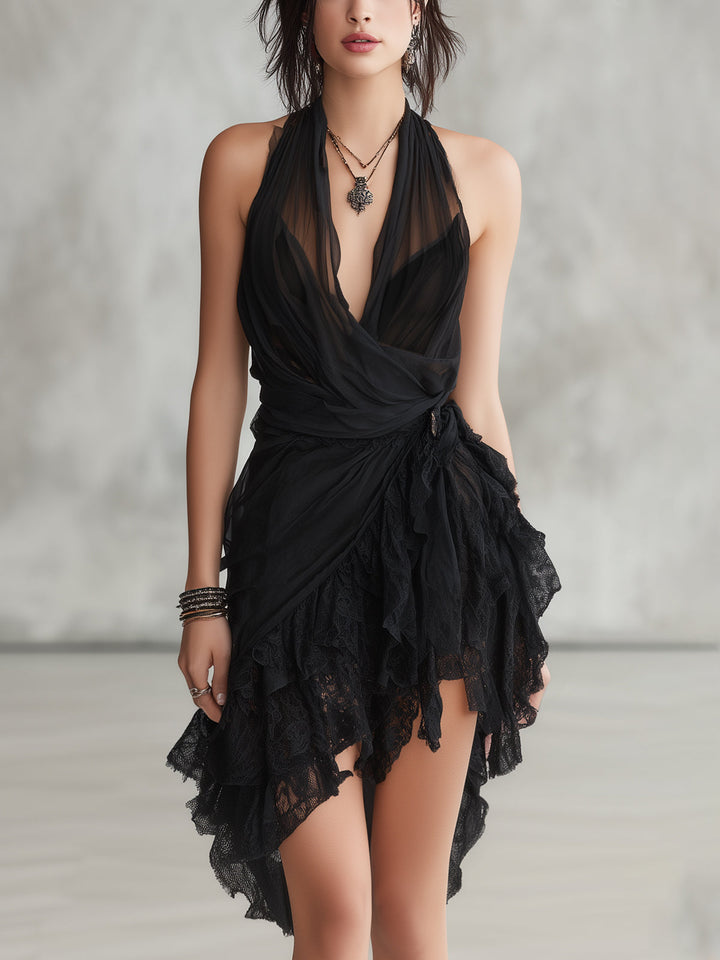 Perrine | Mini Robe en Dentelle Noire, Col Halter et Volants