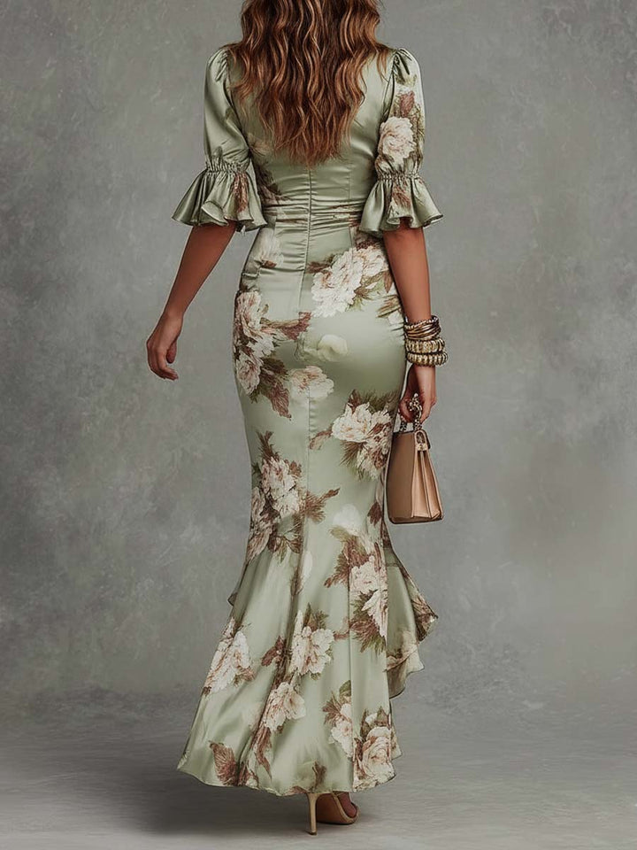 Anne™ | Robe longue asymétrique en satin vert à col en V, manches bouffantes et imprimé floral